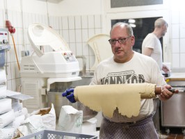 <span style='font-size:1.10em'></span>