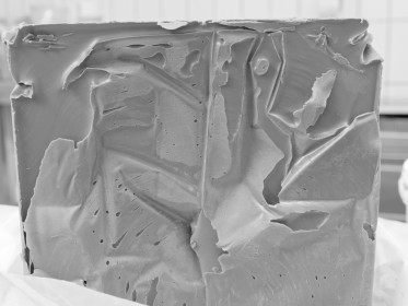 <span style='font-size:0.75em'><strong>Bäckerkuchen</strong> Ein Block Nougat. ©Ernst Wilhelm Grüter</span>