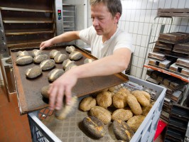 <span style='font-size:1.10em'>Kundenbestellungen werden abgearbeitet</span>