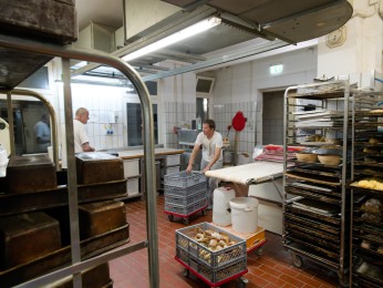 </span><span>Kundenbestellungen werden abgearbeitet | <a href=9061/><span style='font-size: 1.00em;font-weight: normal'><strong> -> INFOS</strong></a> | © Ernst Wilhelm Grüter</span>