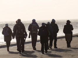 <span style='font-size:1.10em'>Auf in den Tag. Ein Teil der Reisegruppe des Nabu Hamburg (Reede)</span>